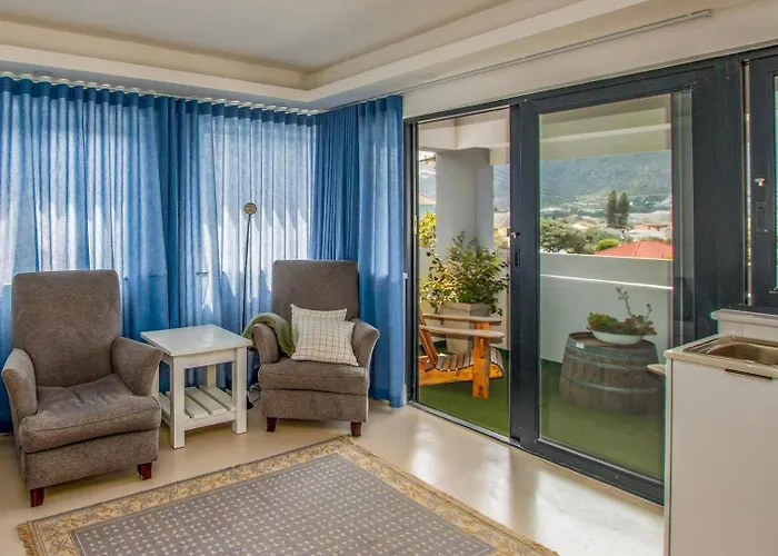 Apartment 9, The Park